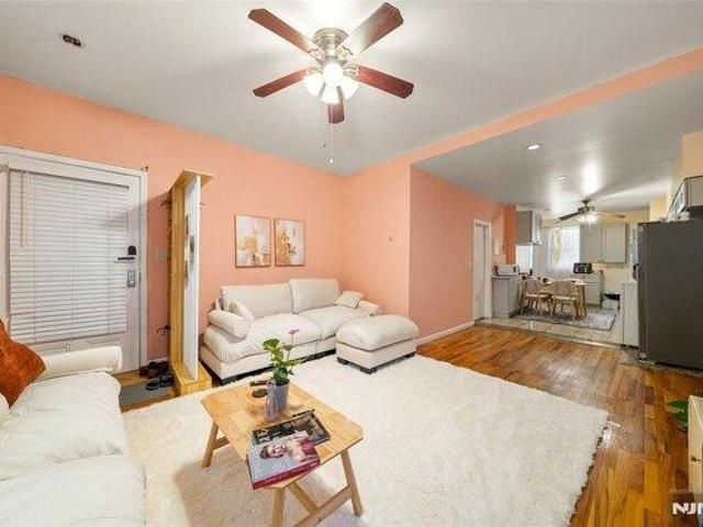 House for sale in Hudson, New Jersey