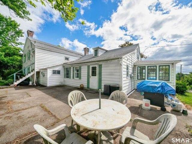 House for sale in Windsor Locks, Connecticut