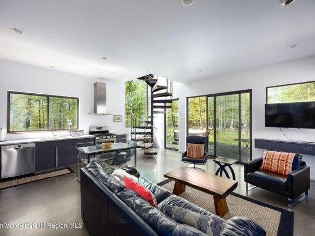 House for sale in Bearsville, New York