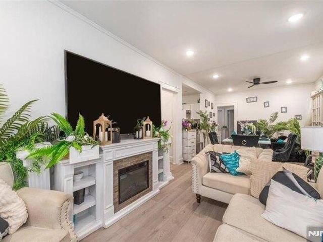 House for sale in Bloomfield, New Jersey