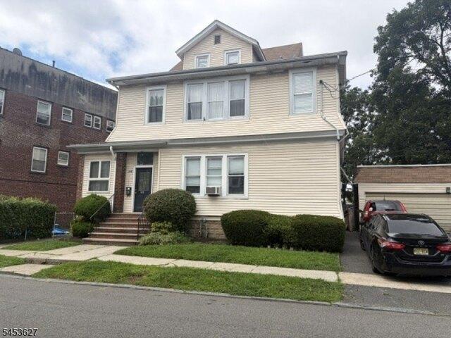 House for sale in Bloomfield, New Jersey