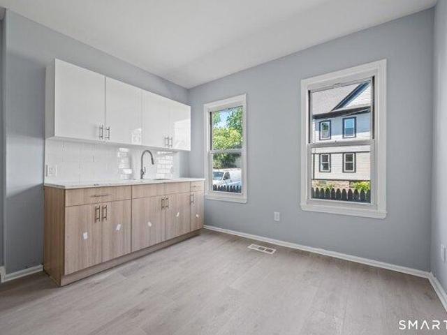 House for sale in Bridgeport, Greater Bridgeport Planning Region