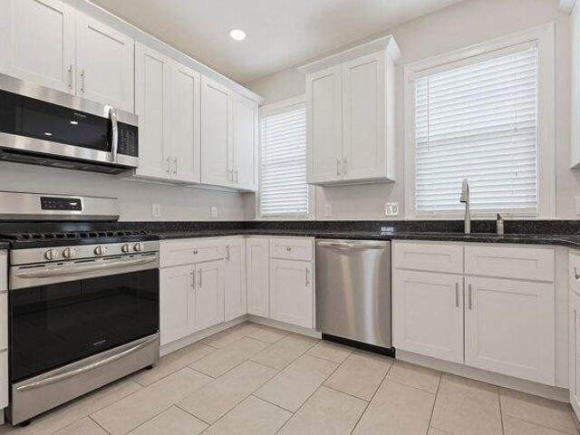 House for sale in North Brookline, Brookline