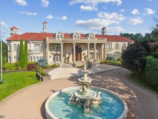 House for sale in Park Ridge Estates, Cedar Grove