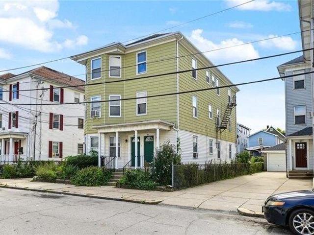 House for sale in Central Falls, Providence County