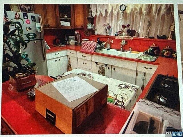 House for sale in Cliffside Park, New Jersey