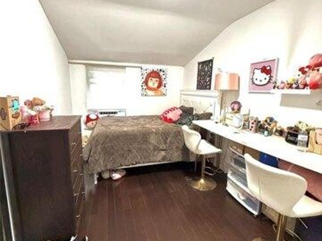 House for sale in Queens, Arverne