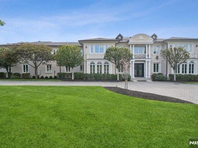 House for sale in Cresskill, New Jersey