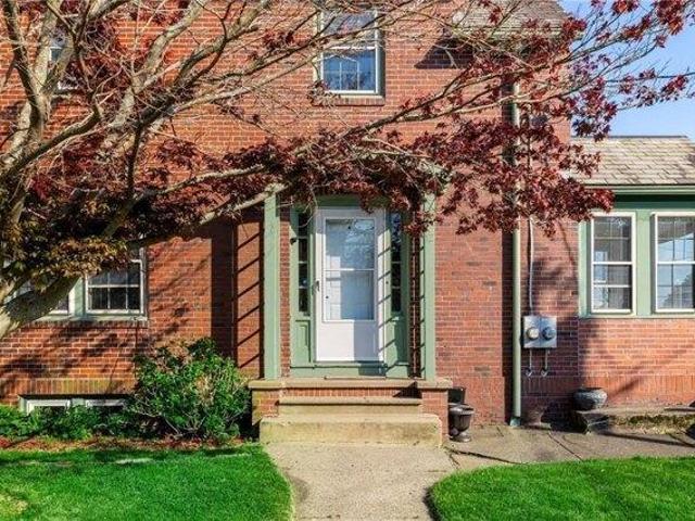 House for sale in Cumberland, Rhode Island