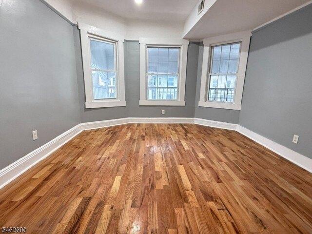 House for sale in Ampere, East Orange