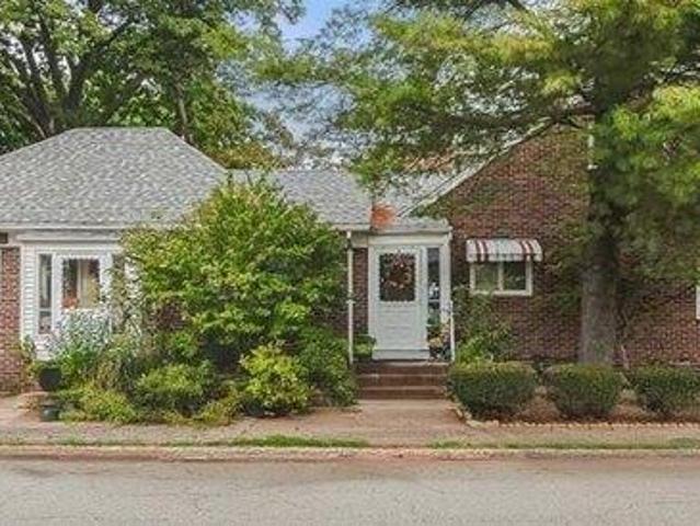 House for sale in Fort Lee, New Jersey