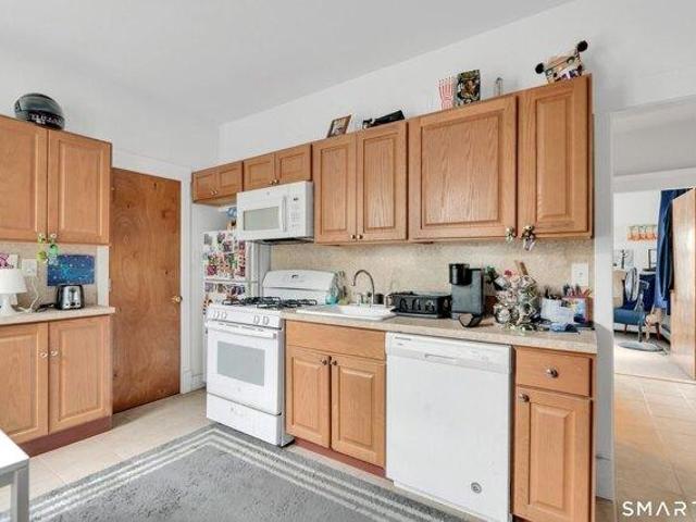 House for sale in Hamden, Connecticut