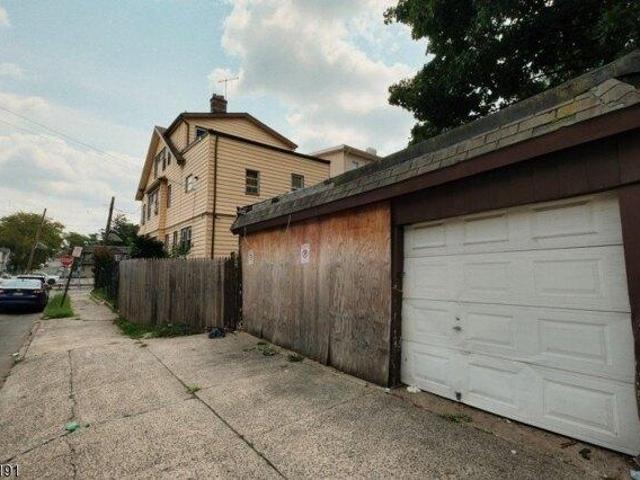 House for sale in Irvington, Essex County