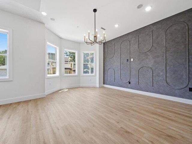 House for sale in Hudson, New Jersey