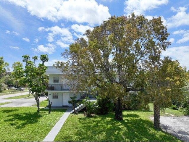 House for sale in Lake Park, Florida