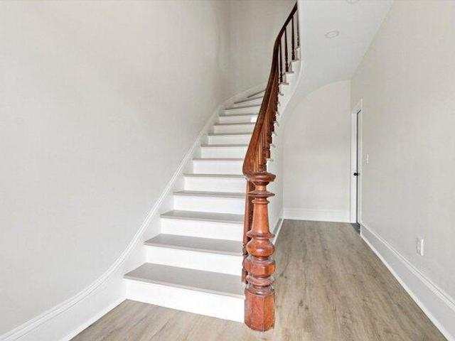 House for sale in Downtown, Manchester