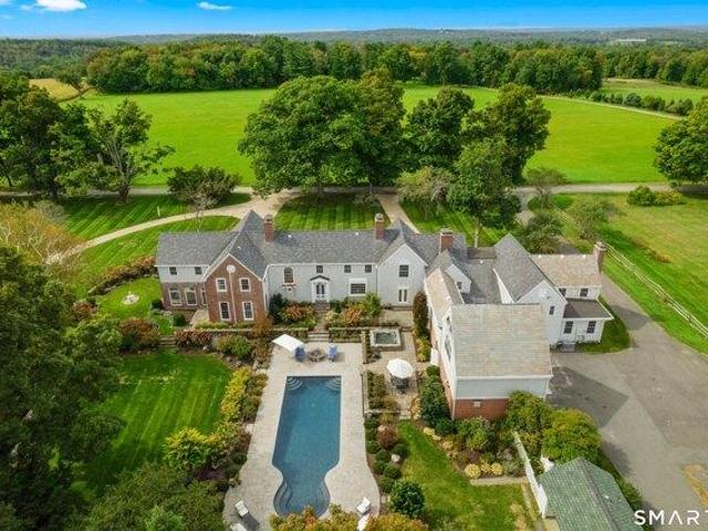 House for sale in Middlebury, Connecticut