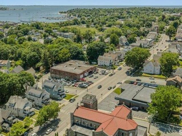 House for sale in New London, Connecticut