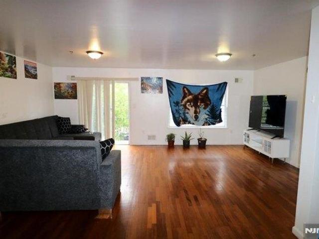 House for sale in Newark, New Jersey