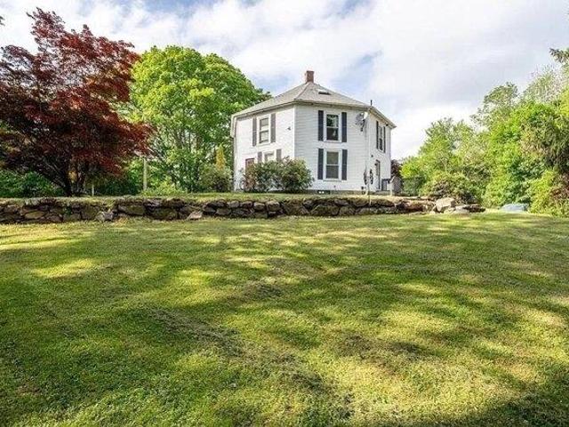 House for sale in North Brookfield, Massachusetts