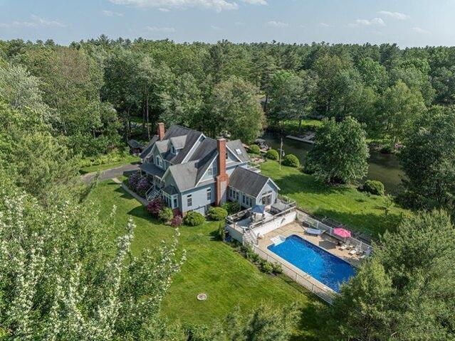 House for sale in Raymond, Maine