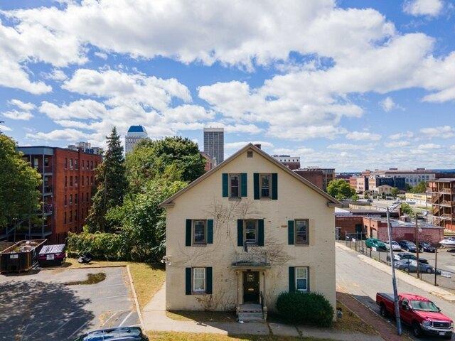 House for sale in Quadrangle-Mattoon Street Historic District, Springfield