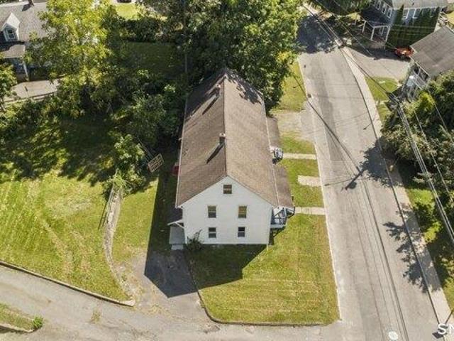 House for sale in Stafford Springs, Stafford