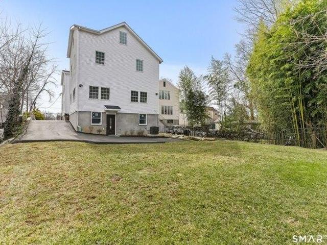 House for sale in Cos Cob, Connecticut