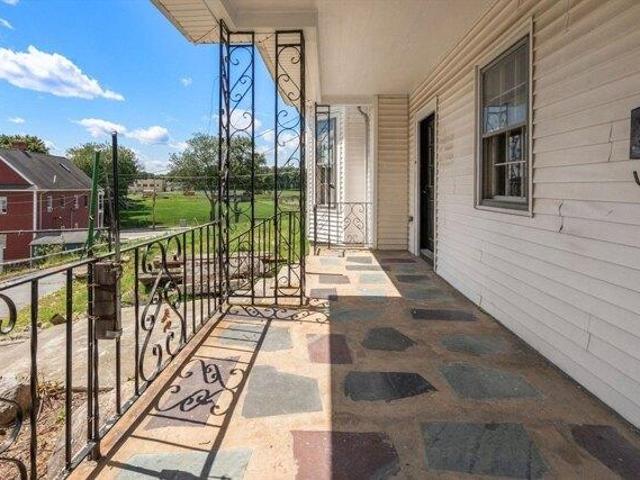 House for sale in North Uxbridge, Massachusetts