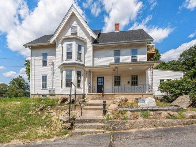 House for sale in North Uxbridge, Massachusetts