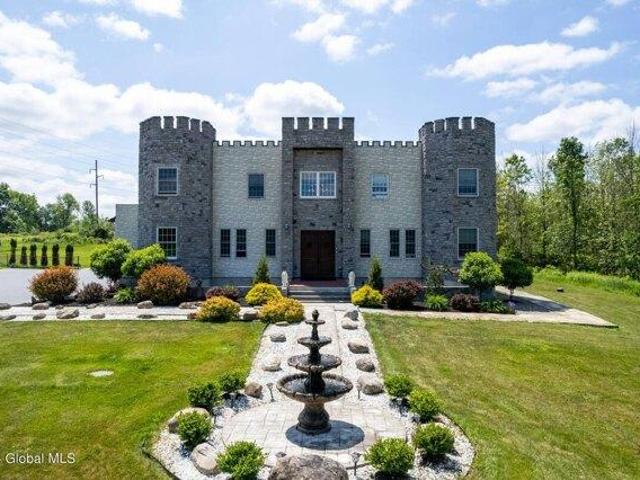 House for sale in Ballston Lake