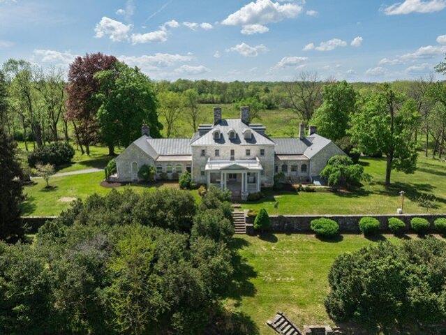 House for sale in Berryville