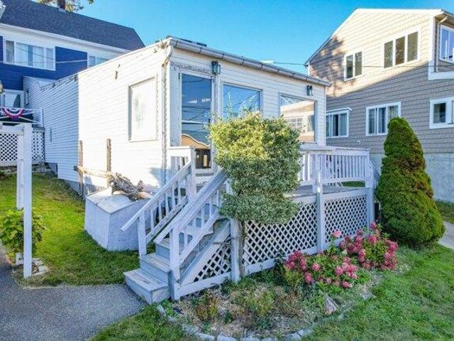 House for sale in Boothbay Harbor, Maine