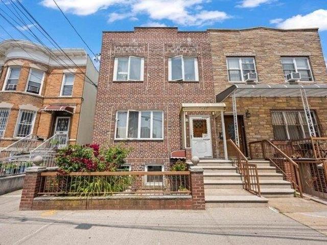 House for sale in Arverne, New York