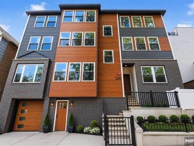 House for sale in Hudson, New Jersey