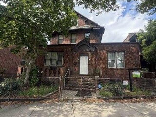 House for sale in Hudson, New Jersey