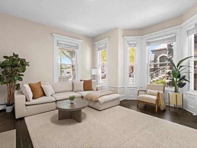 House for sale in Hudson, New Jersey
