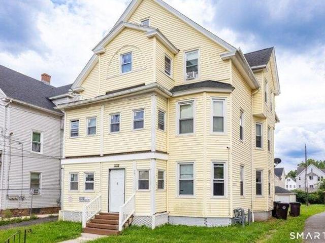 House for sale in Barrio Latino, New Britain