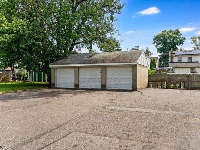 House for sale in North Plainfield, Somerset County