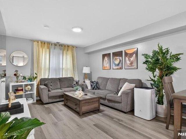 House for sale in Passaic, New Jersey