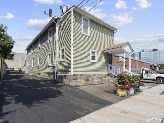 House for sale in Cos Cob, Connecticut