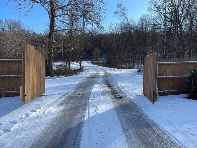 House for sale in Holmes, New York