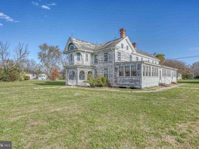 House for sale in Tilghman, Maryland
