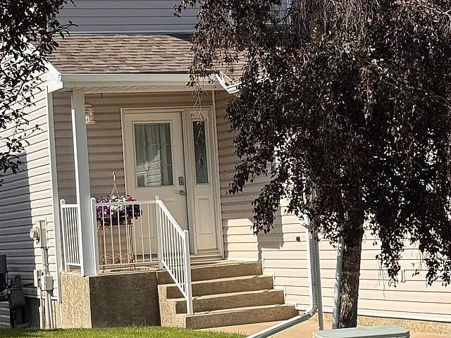 House for sale in Medicine Hat, Alberta