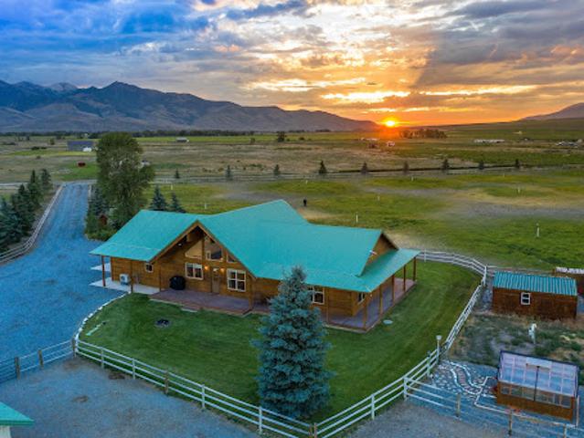 House for sale in Mackay, Idaho