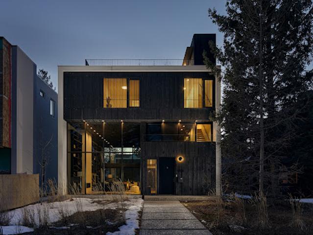 House for sale in Edmonton House for sale in Edmonton