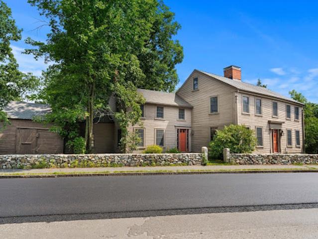 House for sale in North Reading, Massachusetts