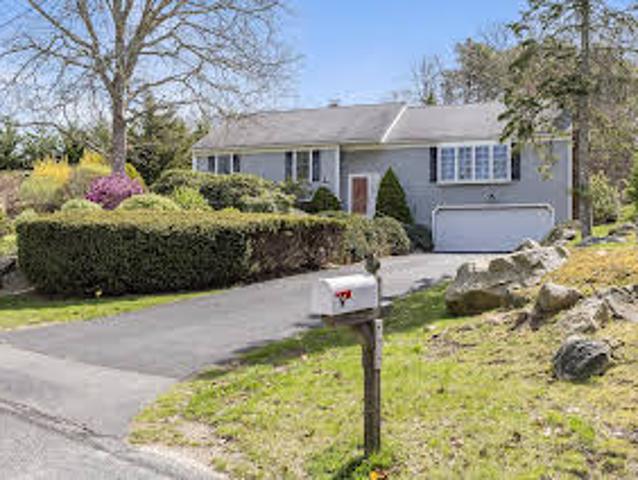 House for sale in Dennis