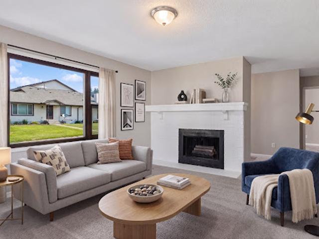 House for sale in Oakdale, Minnesota