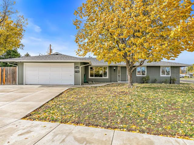 House for sale in Oregonia